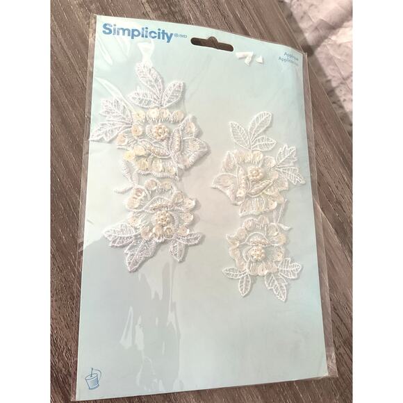 NWT Simplicity Appliqués Bridal Sew On Sealed - Picture 2 of 6